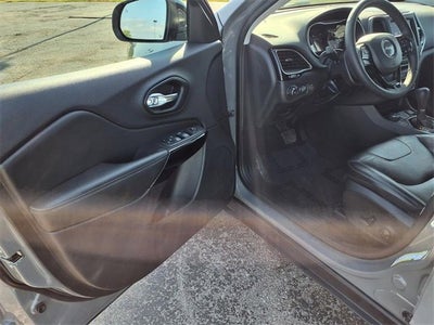 2023 Jeep Cherokee Altitude Lux