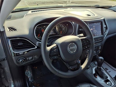 2023 Jeep Cherokee Altitude Lux