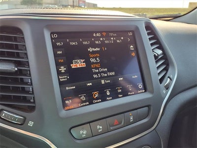 2023 Jeep Cherokee Altitude Lux