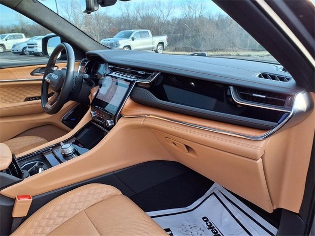 2023 Jeep Grand Cherokee Summit Reserve