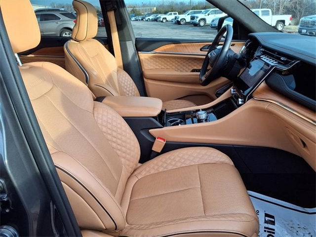 2023 Jeep Grand Cherokee Summit Reserve