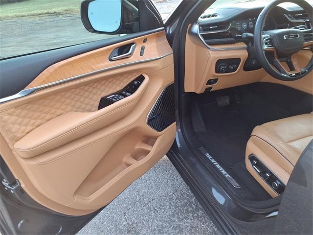 2023 Jeep Grand Cherokee Summit Reserve