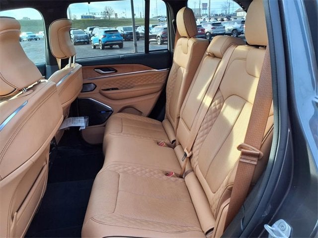 2023 Jeep Grand Cherokee Summit Reserve