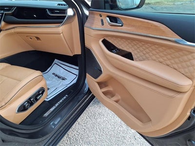 2023 Jeep Grand Cherokee Summit Reserve