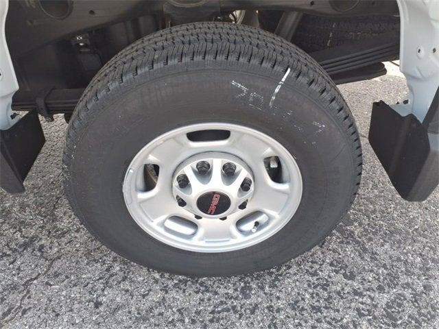 2024 GMC Sierra 2500 HD Pro