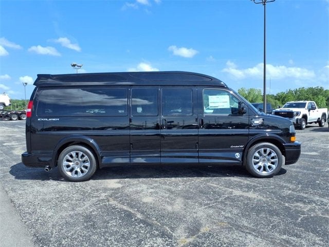 2025 GMC Savana Cargo Work Van