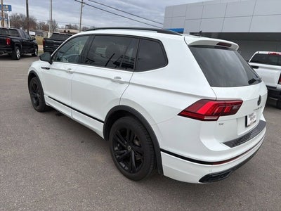 2023 Volkswagen Tiguan SE R-Line Black