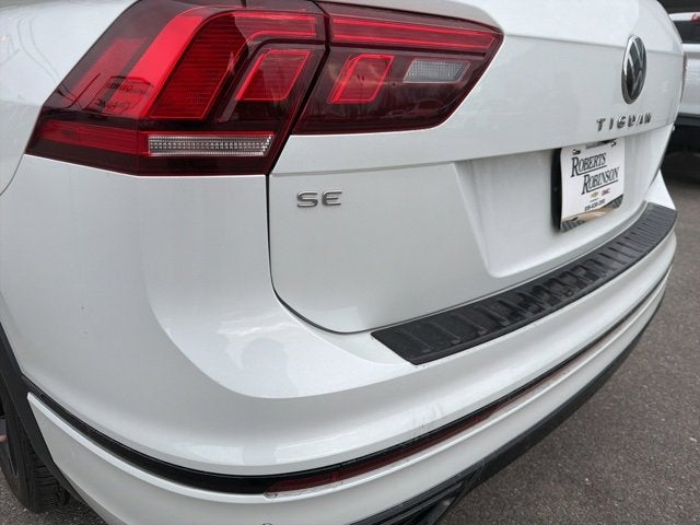 2023 Volkswagen Tiguan SE R-Line Black