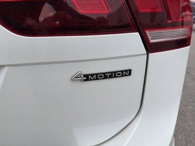 2023 Volkswagen Tiguan SE R-Line Black