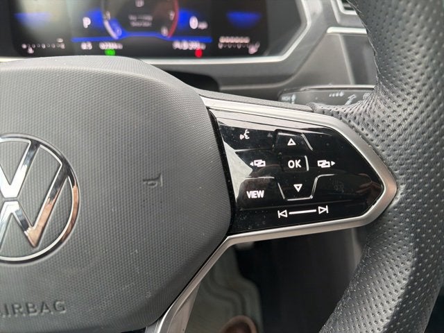 2023 Volkswagen Tiguan SE R-Line Black