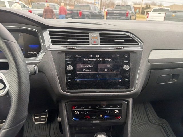 2023 Volkswagen Tiguan SE R-Line Black