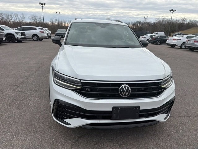 2023 Volkswagen Tiguan SE R-Line Black