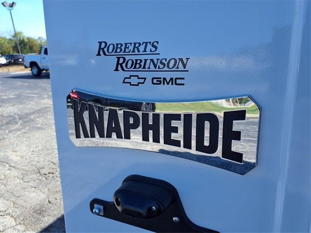 2025 GMC Savana Cutaway 3500 1WT