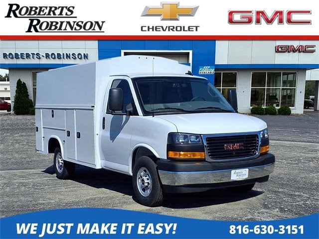 2025 GMC Savana Cutaway 3500 1WT