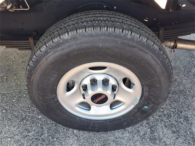 2025 GMC Savana Cutaway 3500 1WT