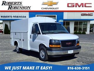 2025 GMC Savana Cutaway 3500 1WT