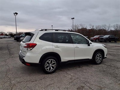 2022 Subaru Forester Premium