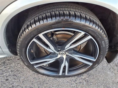 2019 Volvo XC90 R-Design