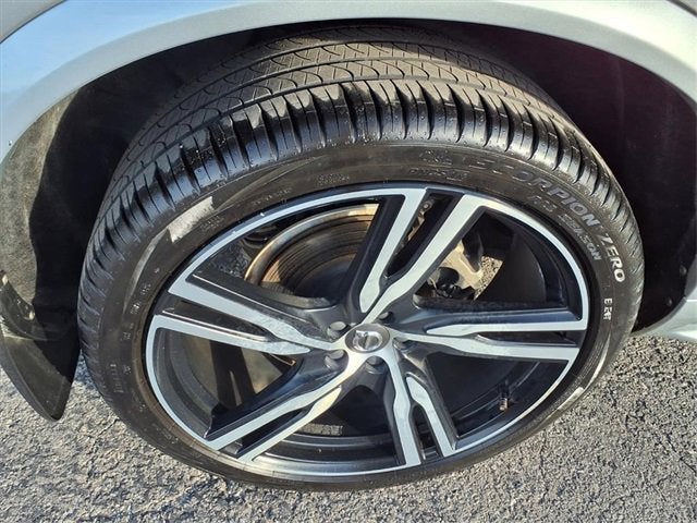 2019 Volvo XC90 R-Design